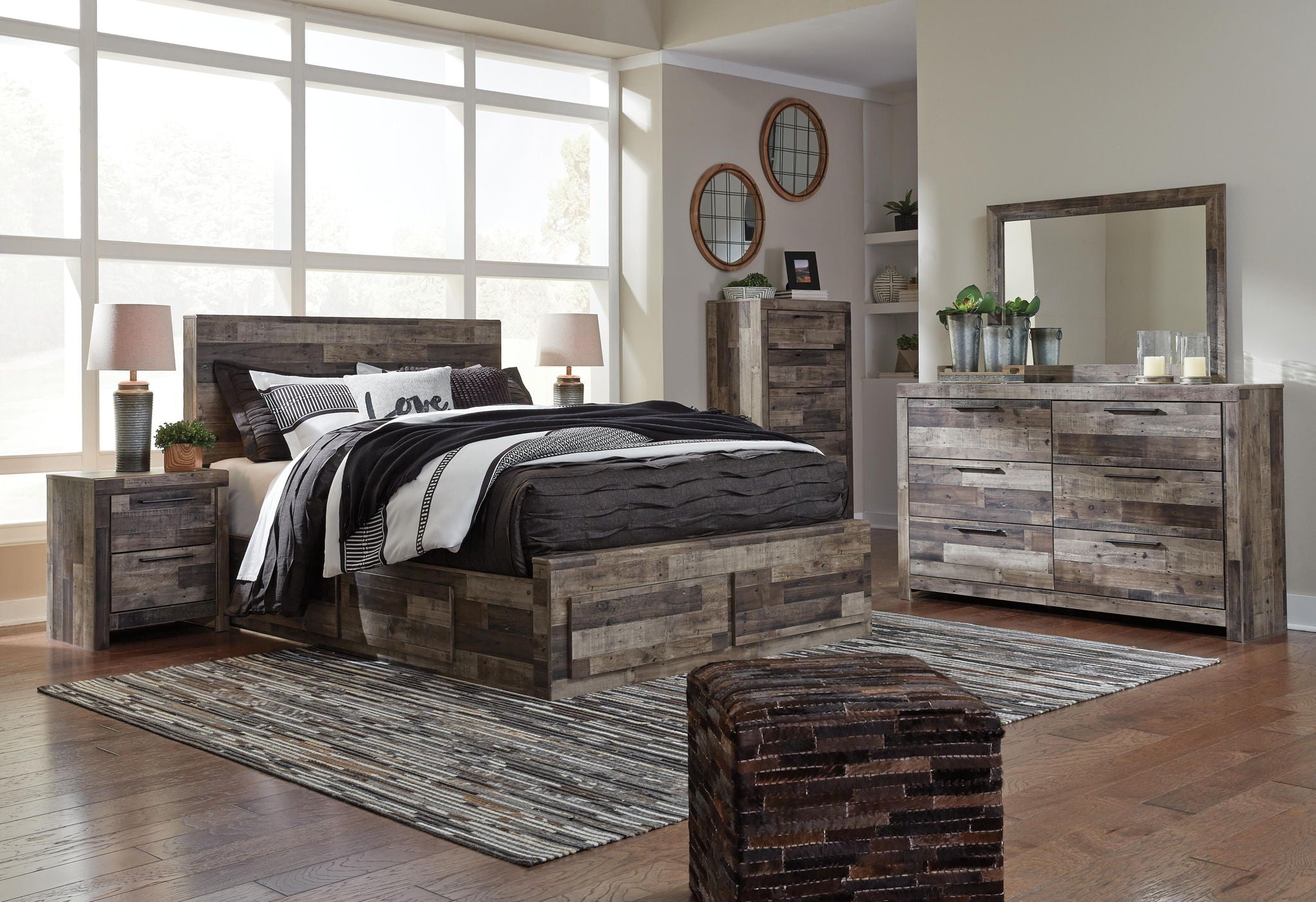Panel Bed