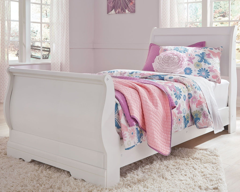 Sleigh Bed Set