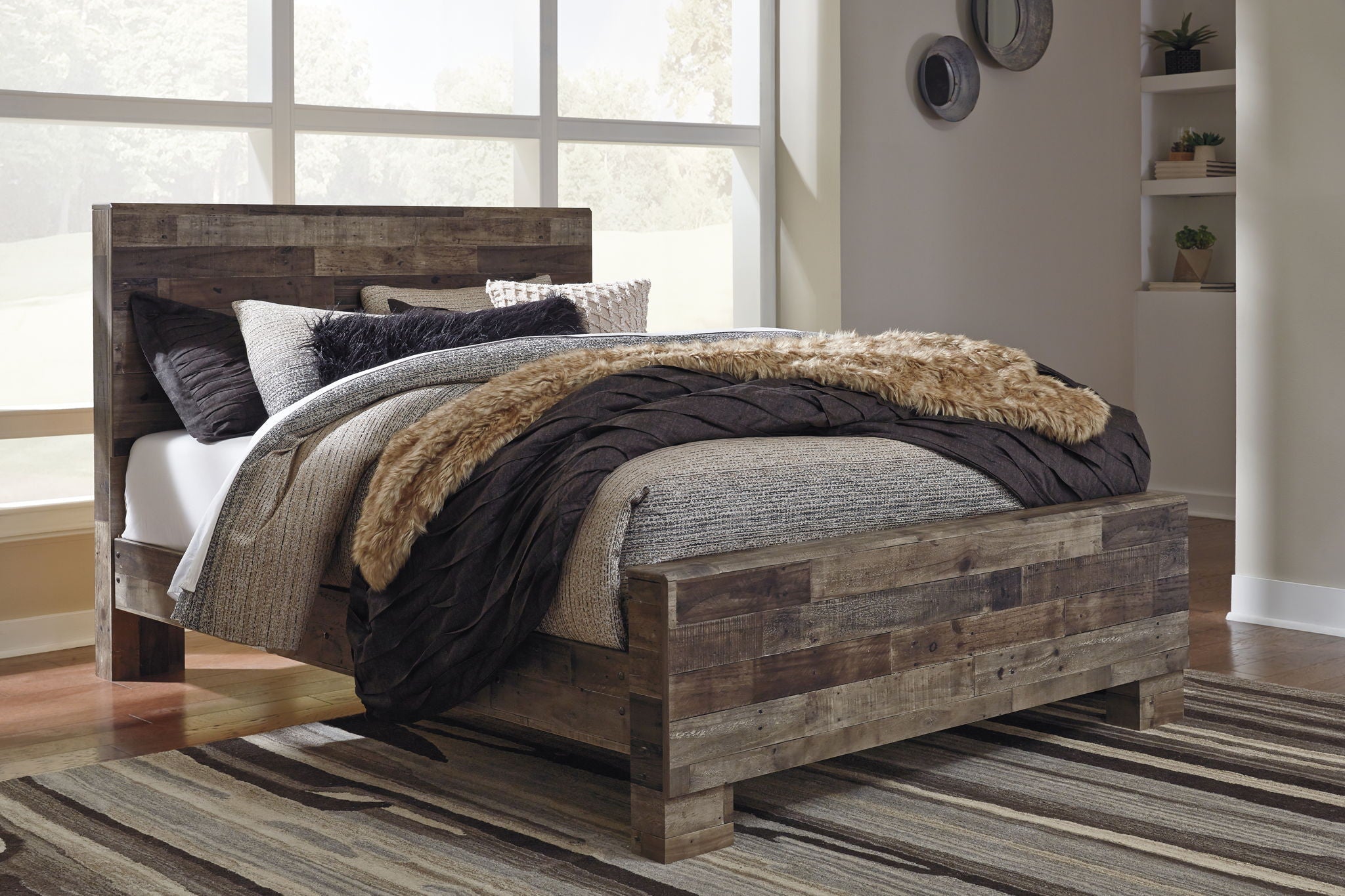 Panel Bed