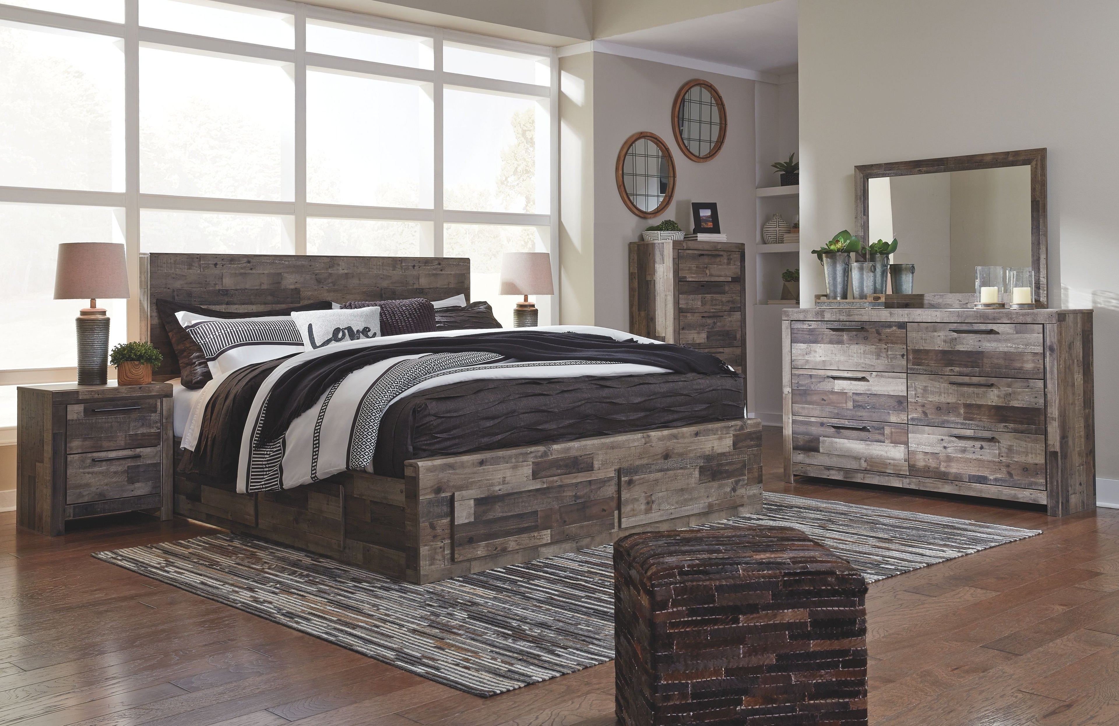 Panel Bed