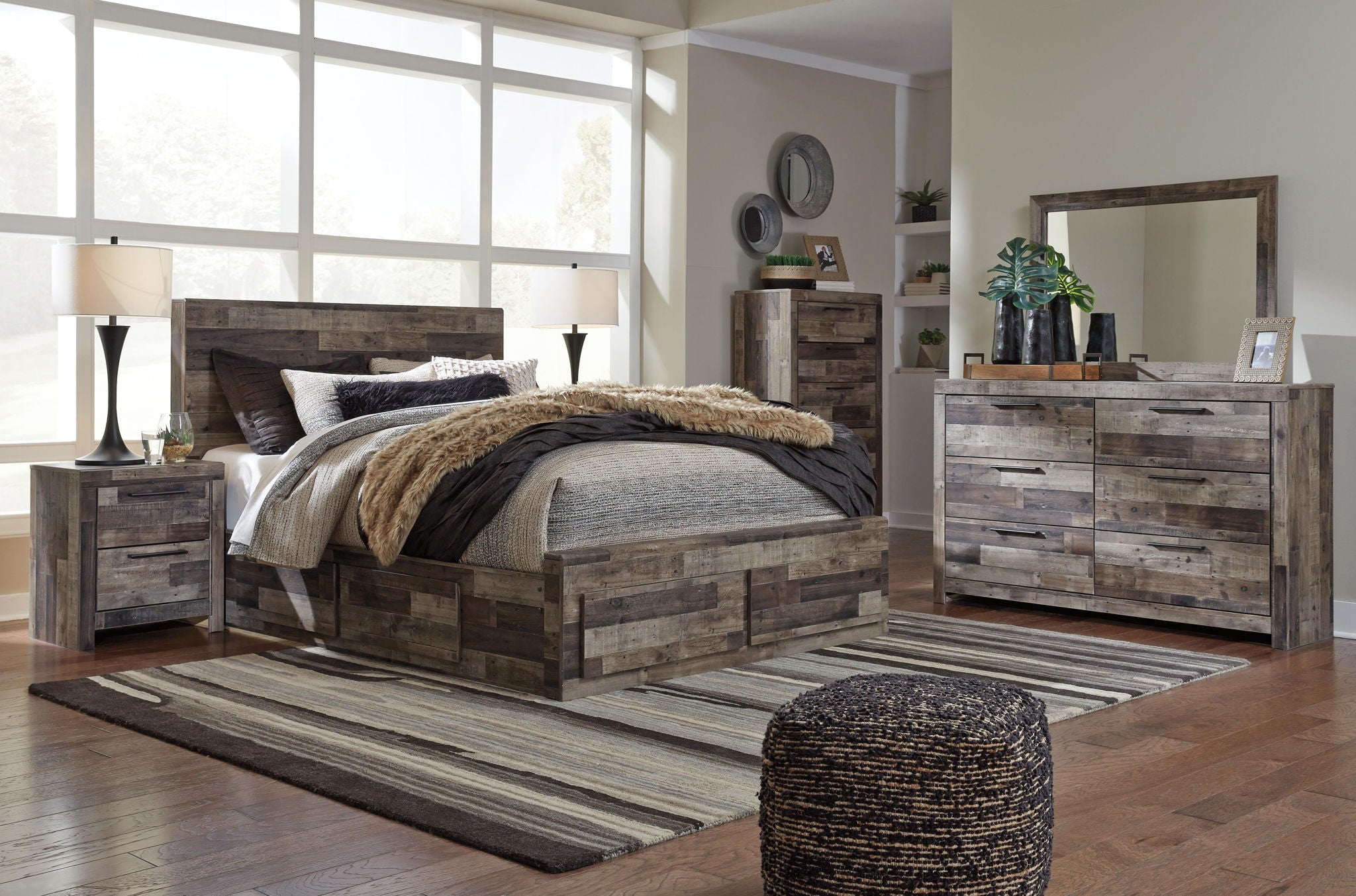 Panel Bed