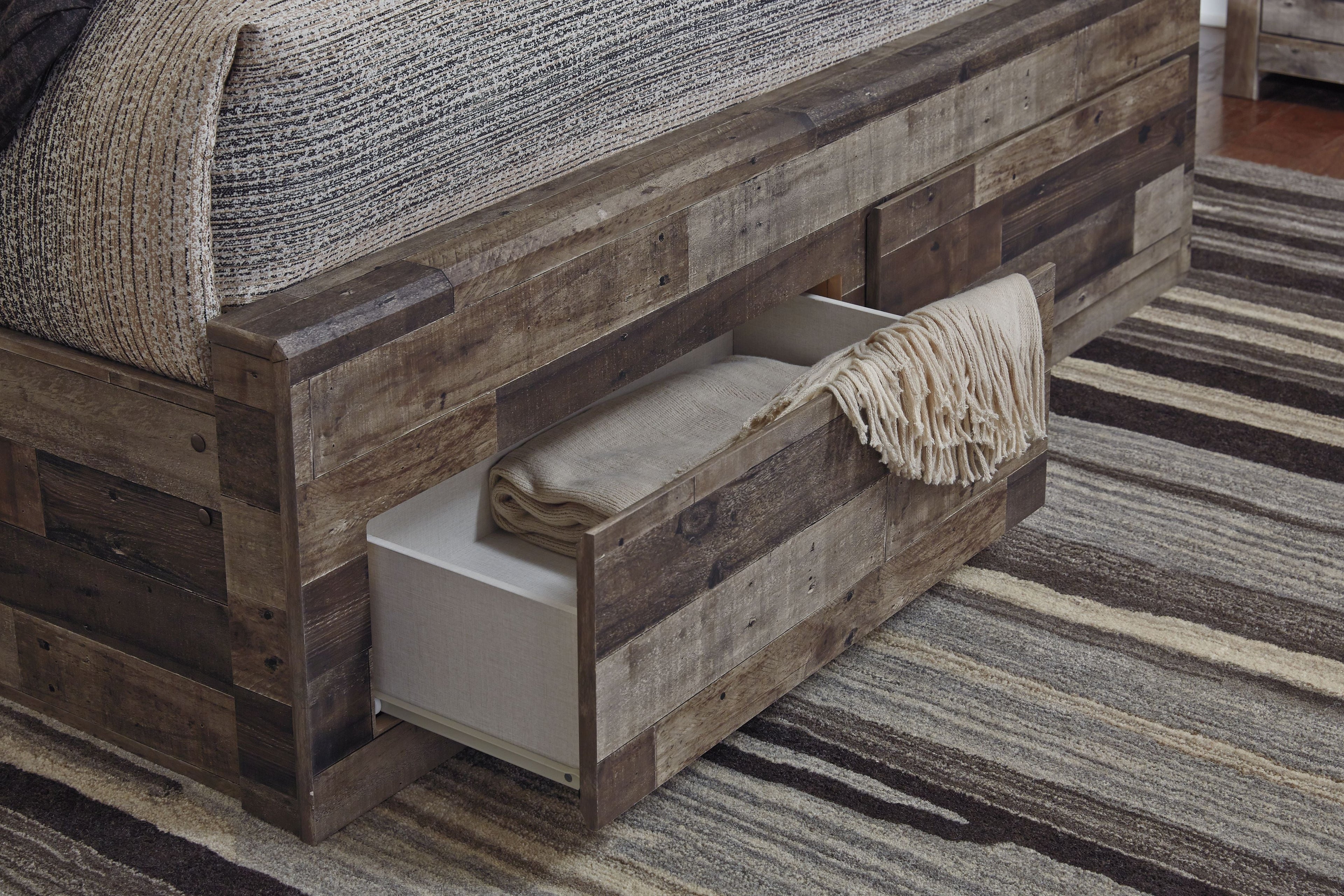 Panel Bed
