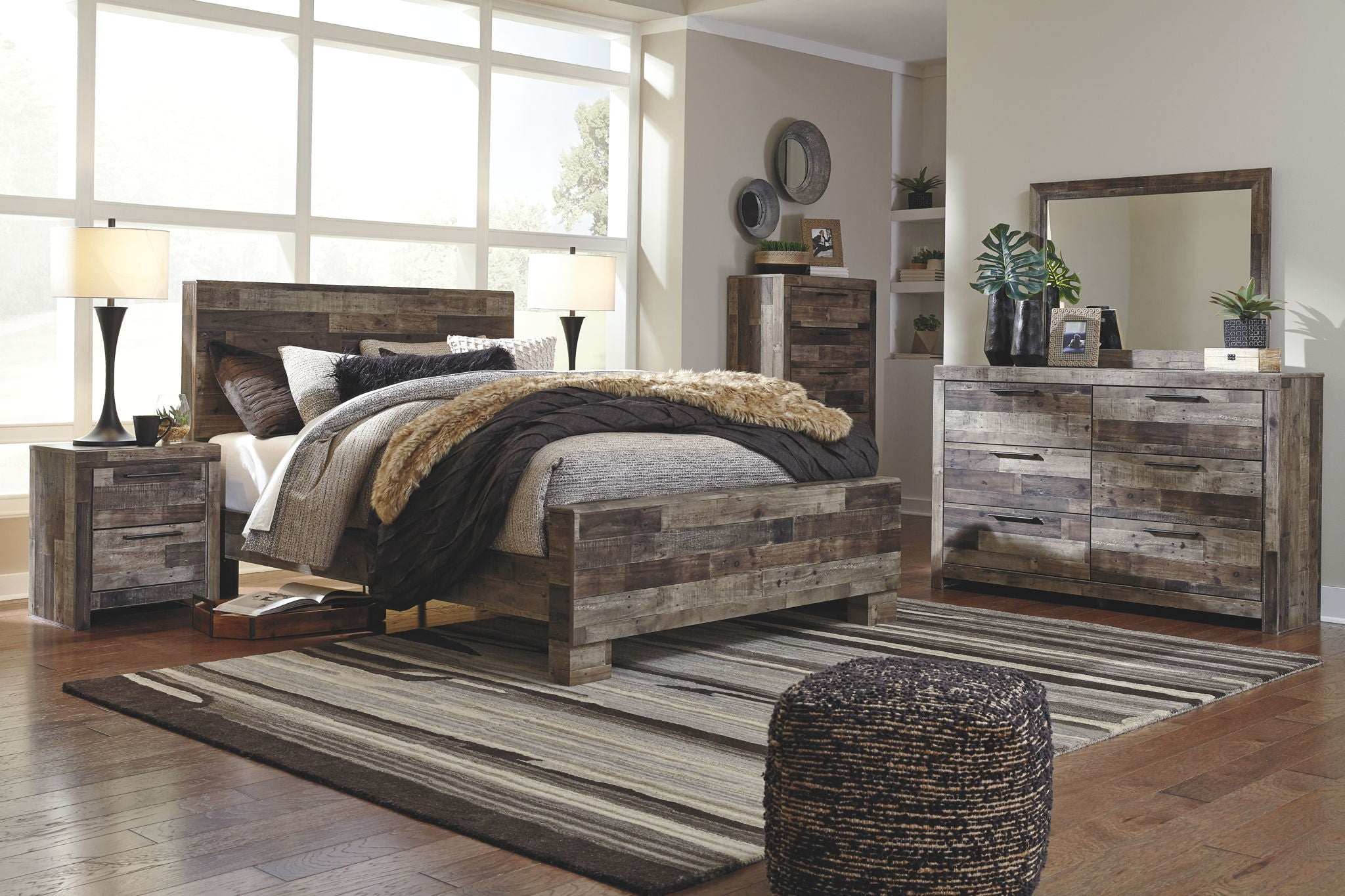 Panel Bed